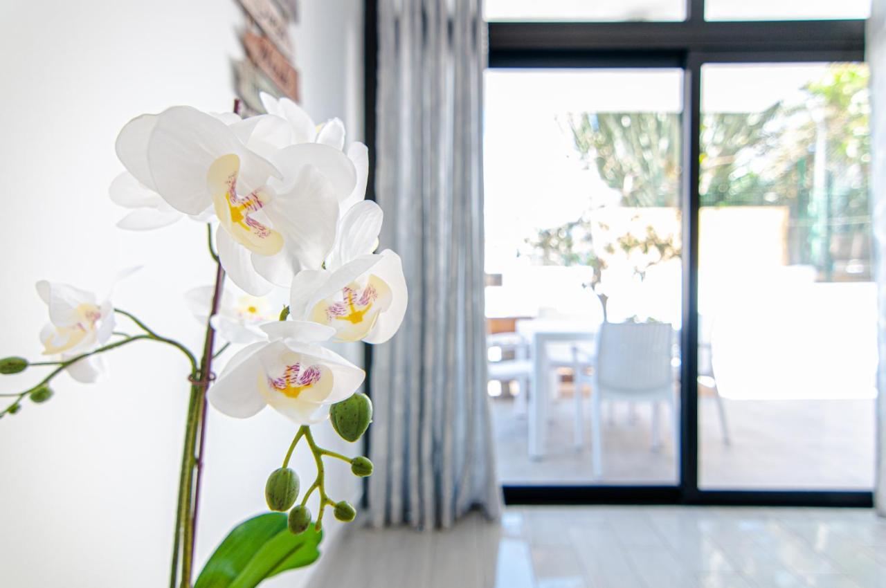 Central 2 Bedroom Apartment Playa De Las Americas Exterior photo